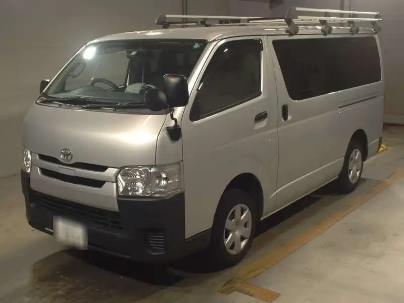TOYOTA HIACE VAN DX Thumbnail 1