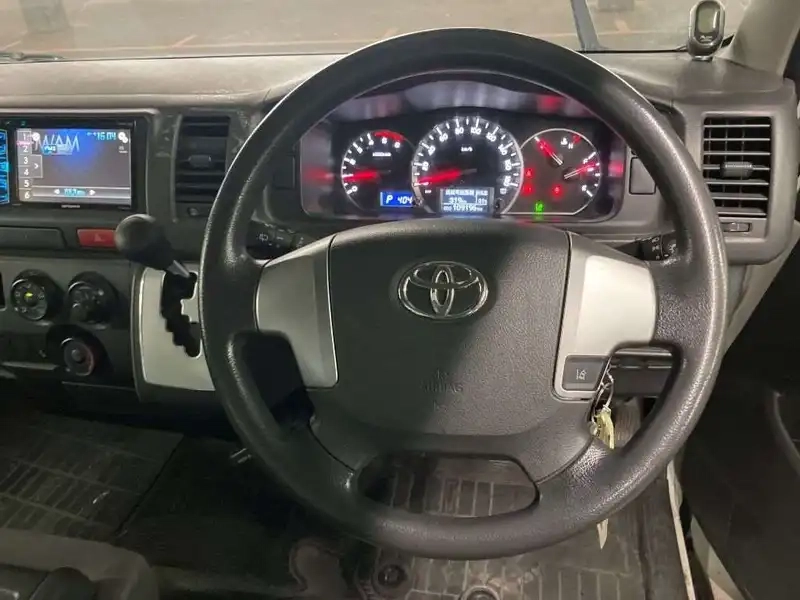 TOYOTA REGIUS ACE VAN LONGDX 4WD Thumbnail 6