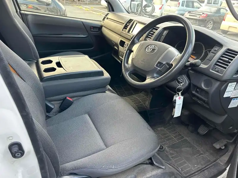 TOYOTA REGIUS ACE VAN LONGDX 4WD Thumbnail 10