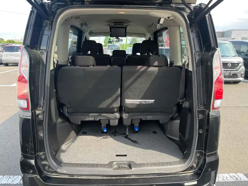 NISSAN SERENA HIGHWAY STAR G Thumbnail 10
