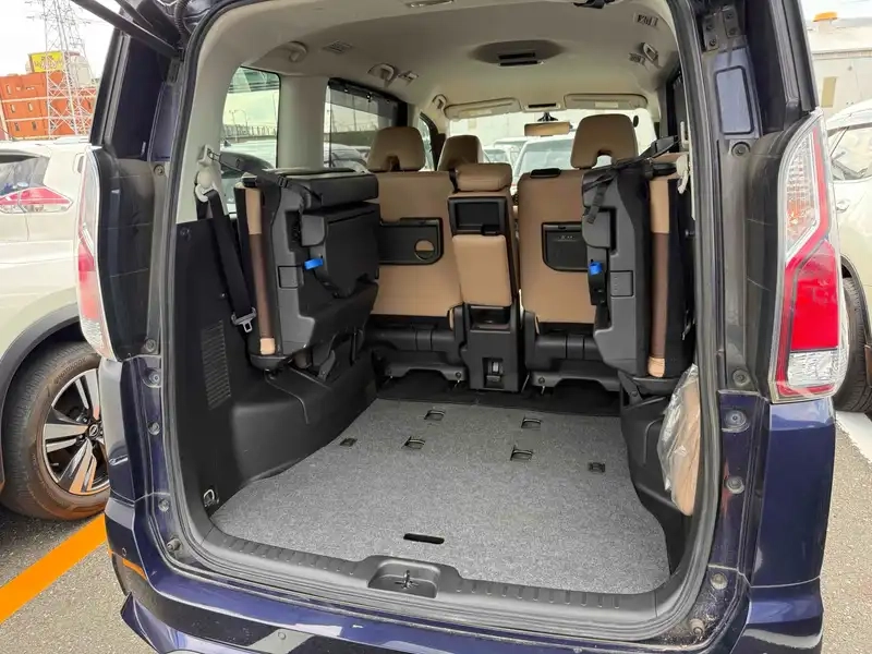 NISSAN SERENA HIGHWAY STAR Thumbnail 13
