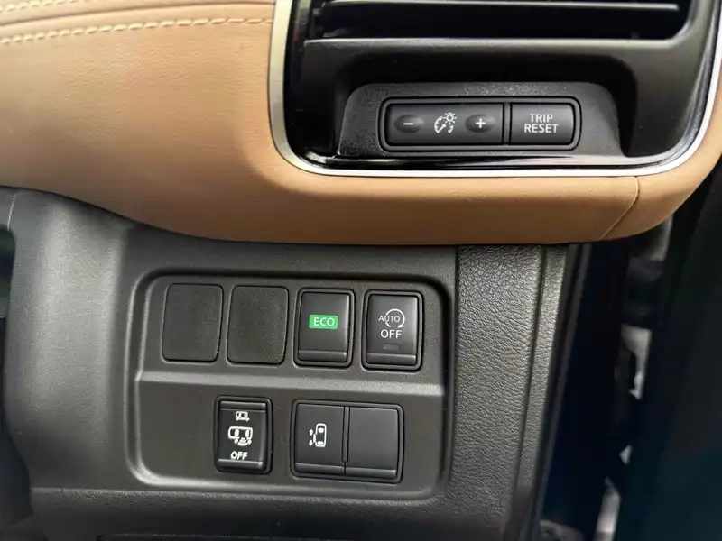 NISSAN SERENA HIGHWAY STAR Thumbnail 10