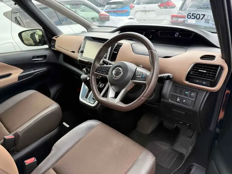 NISSAN SERENA HIGHWAY STAR Thumbnail 8