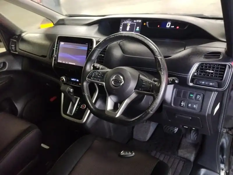 NISSAN SERENA 5D HIGHWAY STAR Thumbnail 3