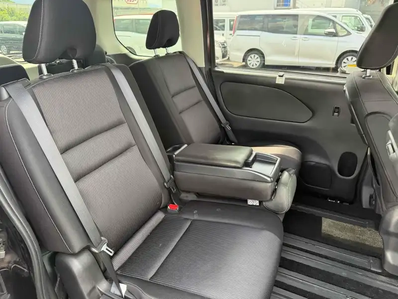 NISSAN SERENA HIGHWAY STAR V SELECTION PRO-PILOT Thumbnail 13