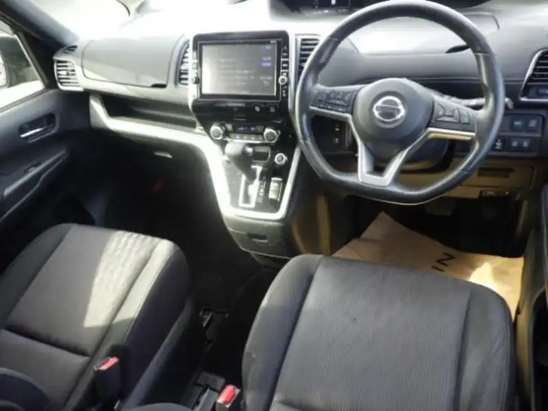 NISSAN SERENA HIGHWAY STAR V SELECTION PRO-PILOT Thumbnail 5