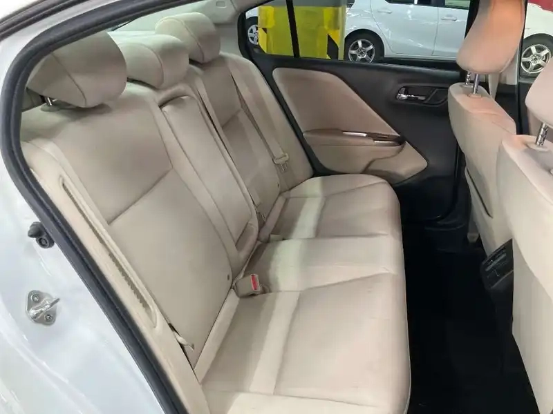 HONDA GRACE HYBRID LX Thumbnail 8