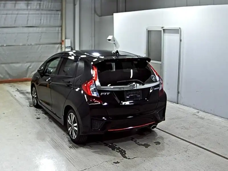 HONDA FIT HV S  PACKAGE Thumbnail 4