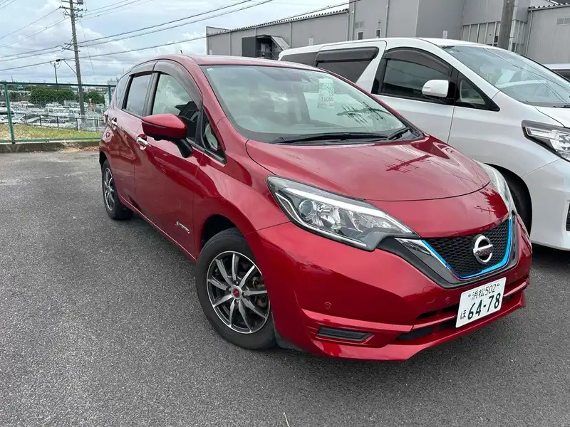 NISSAN NOTE E-POWER X Thumbnail 1