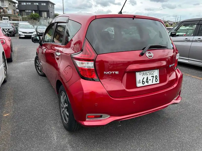 NISSAN NOTE E-POWER X Thumbnail 2