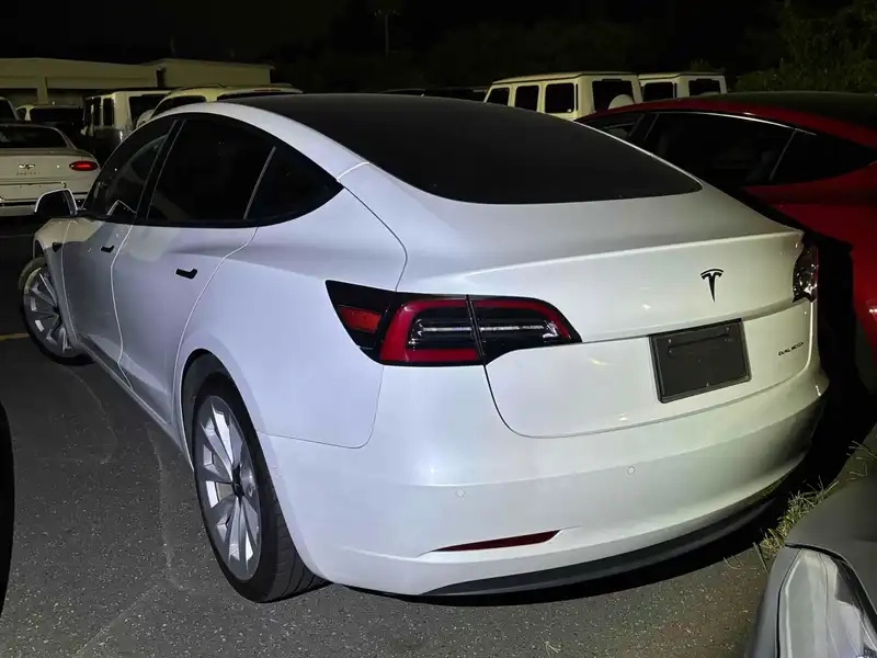 TESLA MODEL 3 4WD LONG RANGE Thumbnail 2