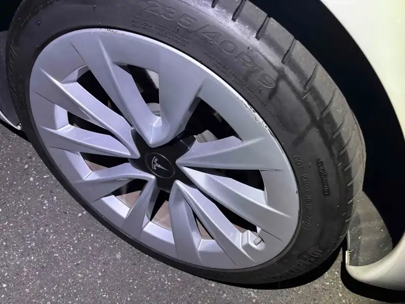 TESLA MODEL 3 4WD LONG RANGE Thumbnail 13