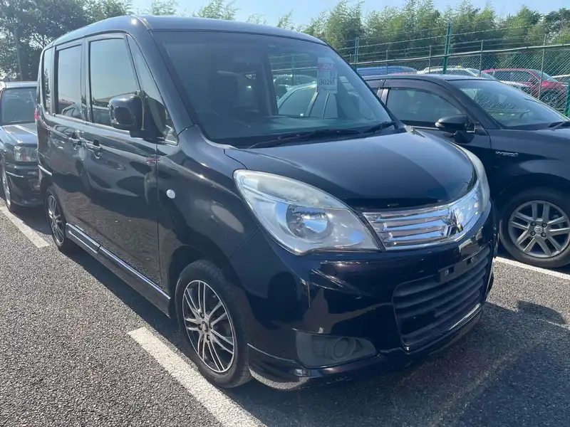 MITSUBISHI DELICA D:2 X Thumbnail 11