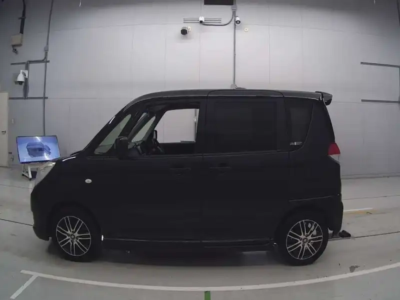 MITSUBISHI DELICA D:2 X Thumbnail 5