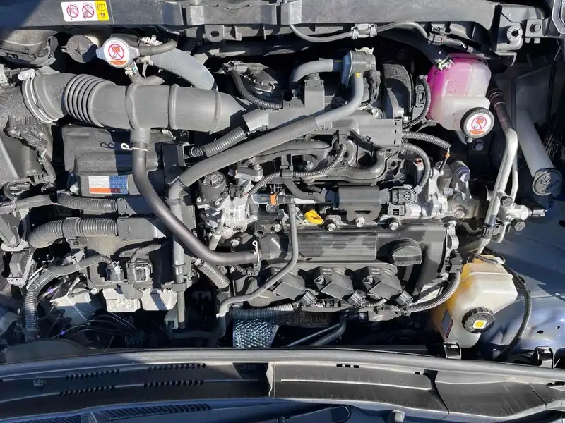 TOYOTA YARIS HYBRID X Thumbnail 33