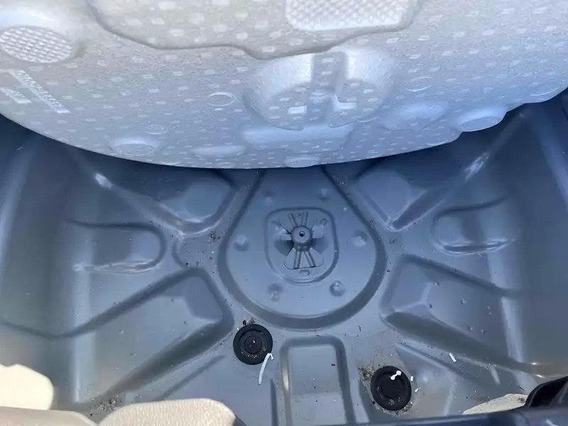 TOYOTA YARIS HYBRID X Thumbnail 36