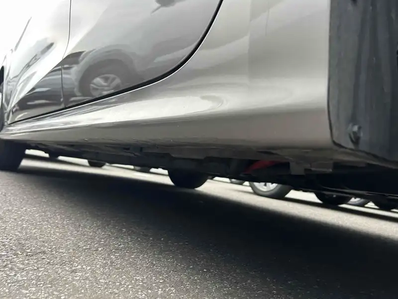 TOYOTA YARIS HYBRID X Thumbnail 26