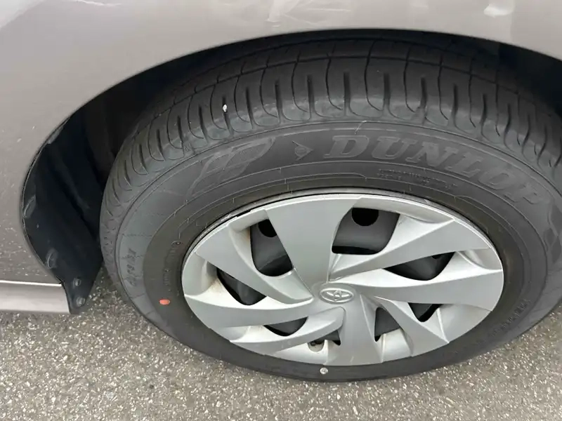 TOYOTA YARIS HYBRID X Thumbnail 22
