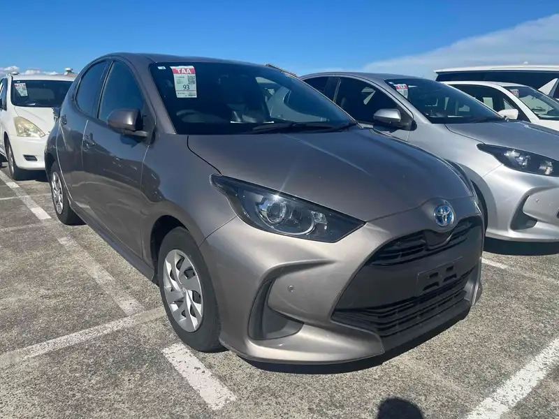 TOYOTA YARIS HYBRID X Thumbnail 39