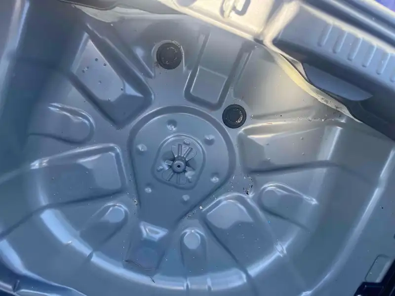TOYOTA YARIS HYBRID X Thumbnail 31