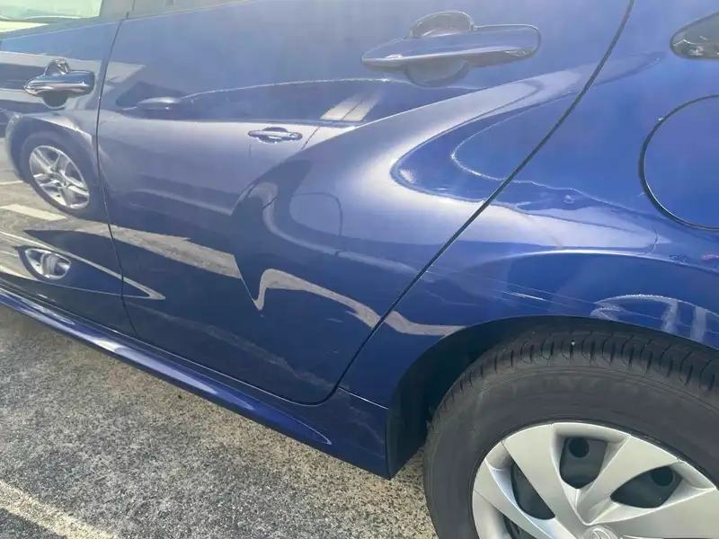 TOYOTA YARIS HYBRID X Thumbnail 25