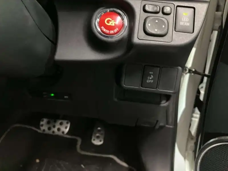 TOYOTA AQUA G G'S Thumbnail 6