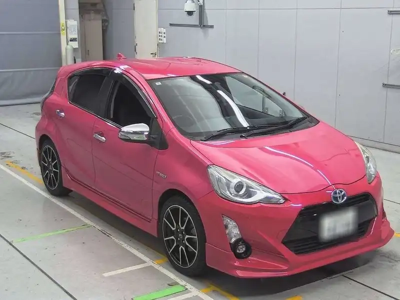 TOYOTA AQUA S Thumbnail 6