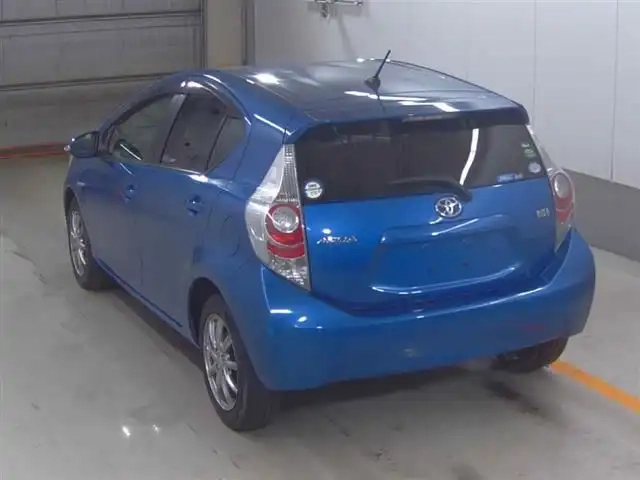 TOYOTA AQUA G Thumbnail 4