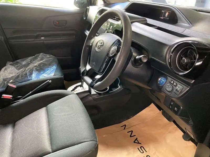 TOYOTA AQUA S STYLE BLACK Thumbnail 5