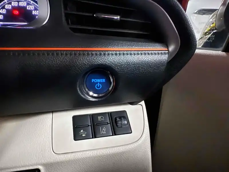 TOYOTA SIENTA HYBRID G Thumbnail 9