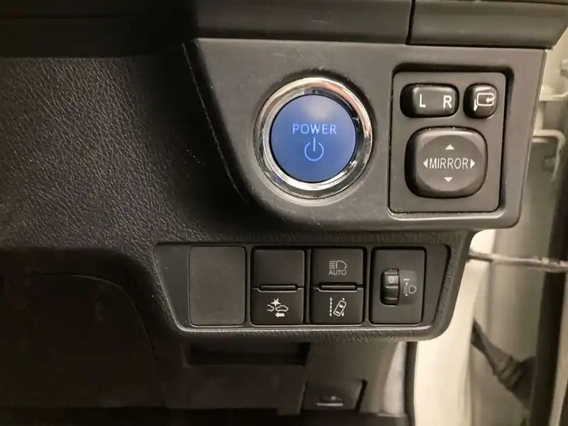 TOYOTA COROLLA FIELDER HYBRID EX Thumbnail 9
