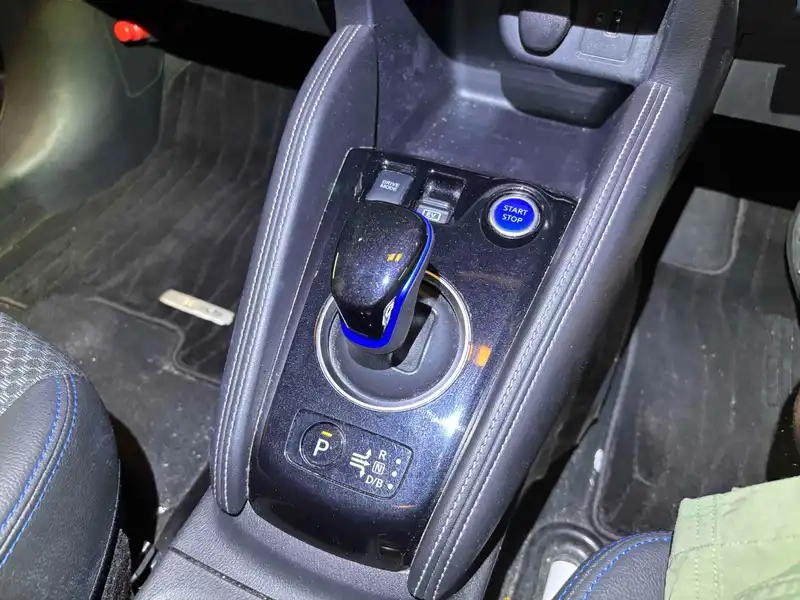NISSAN KICKS X Thumbnail 33