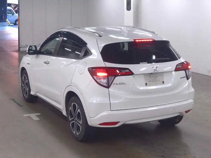 HONDA VEZEL HYBRID Z HONDA SENSING Thumbnail 2