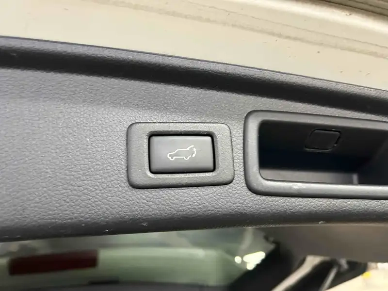 SUBARU FORESTER X-BREAK 4WD Thumbnail 32
