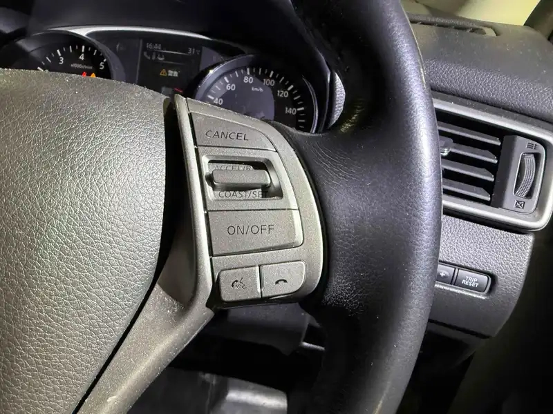 NISSAN X-TRAIL 20X EMERGENCY BRAKE PACKAGE Thumbnail 11