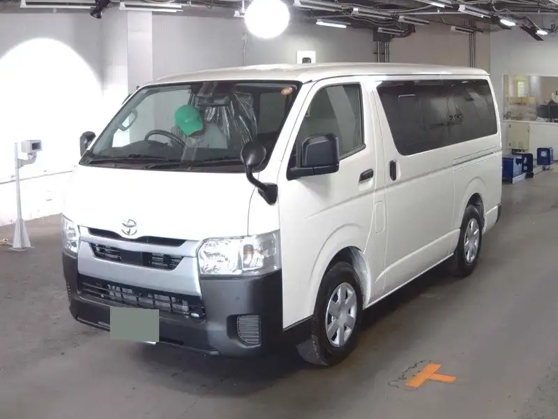 TOYOTA HIACE VAN 5D LONG DX Thumbnail 4