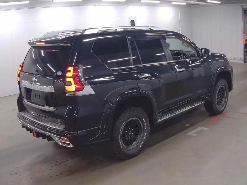 TOYOTA LAND CRUISER PRADO 5D 4WD TX L PACKAGE Thumbnail 5