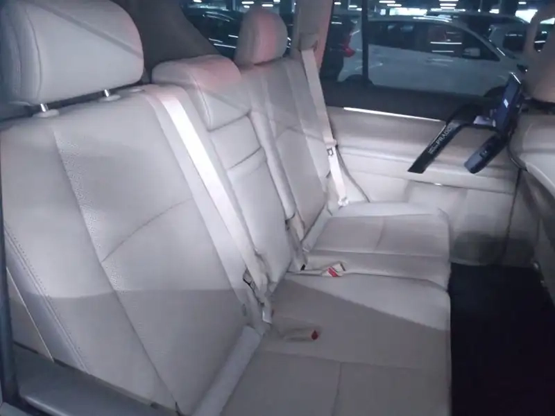 TOYOTA LAND CRUISER PRADO 5D 4WD TX L PACKAGE Thumbnail 6