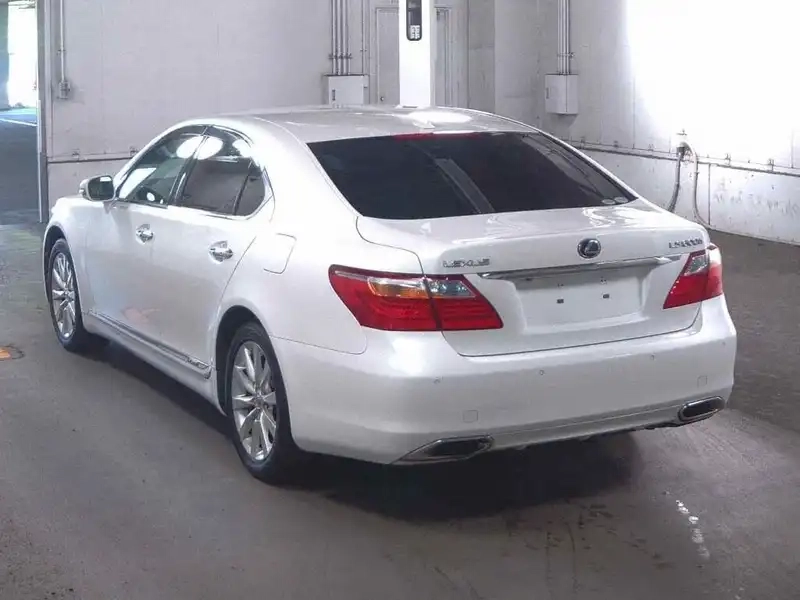 LEXUS LS LS600H I PACKAGE Thumbnail 2