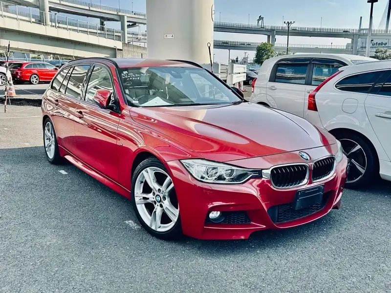 BMW 320I TOURING M-SPORT Thumbnail 1