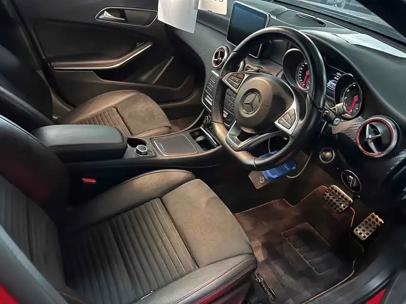 MERCEDES BENZ A-CLASS A180 SPORTS Thumbnail 9