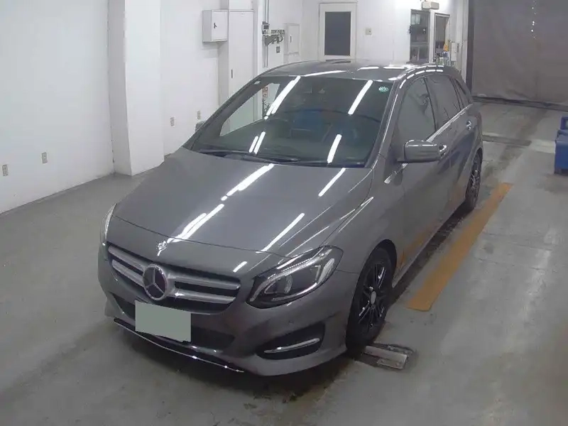 MERCEDES BENZ B-CLASS B180 RADAR SAFETY PKG Thumbnail 4