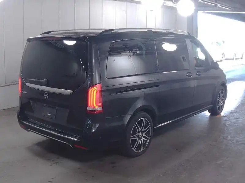 MERCEDES BENZ V260 AVG LONG Thumbnail 5
