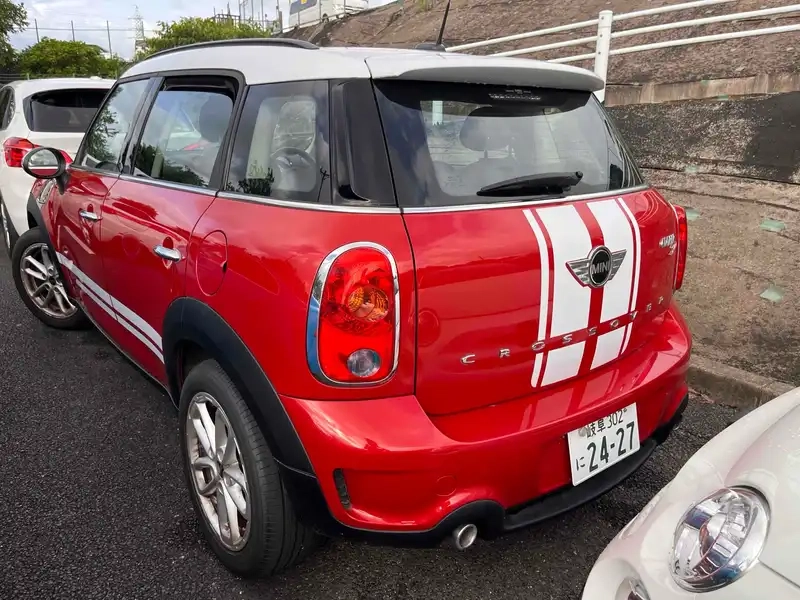 BMW MINI COOPER SD CROSSOVER Thumbnail 2