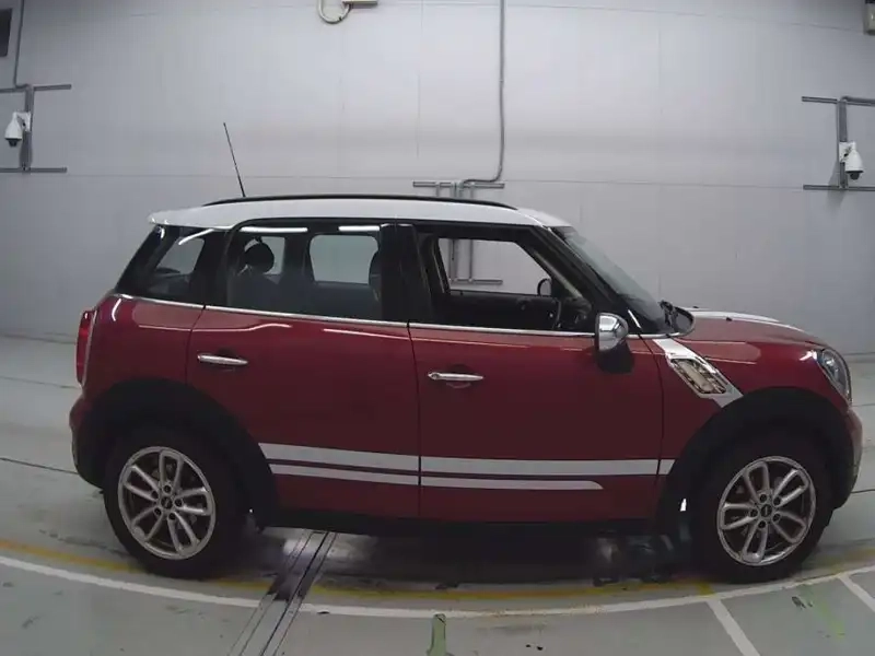 BMW MINI COOPER SD CROSSOVER Thumbnail 6