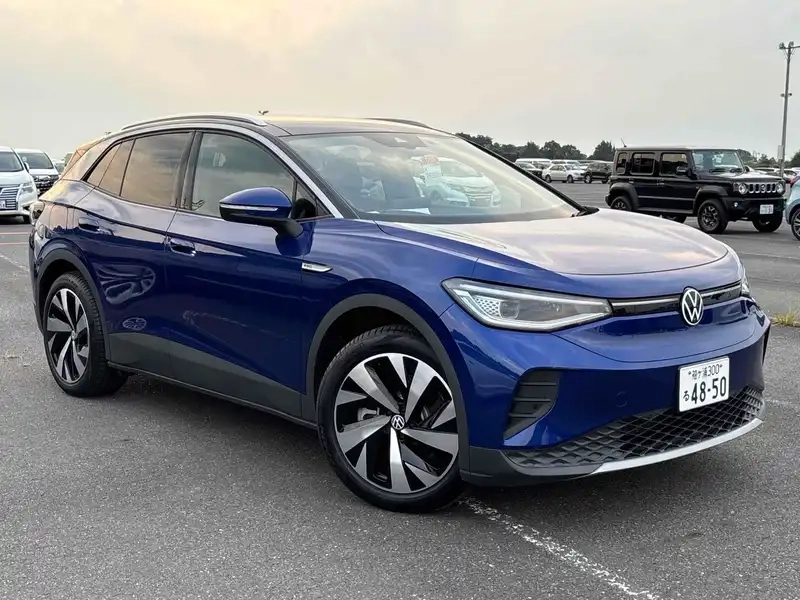 VOLKSWAGEN ID.4 PRO LAUNCH EDITION Thumbnail 1
