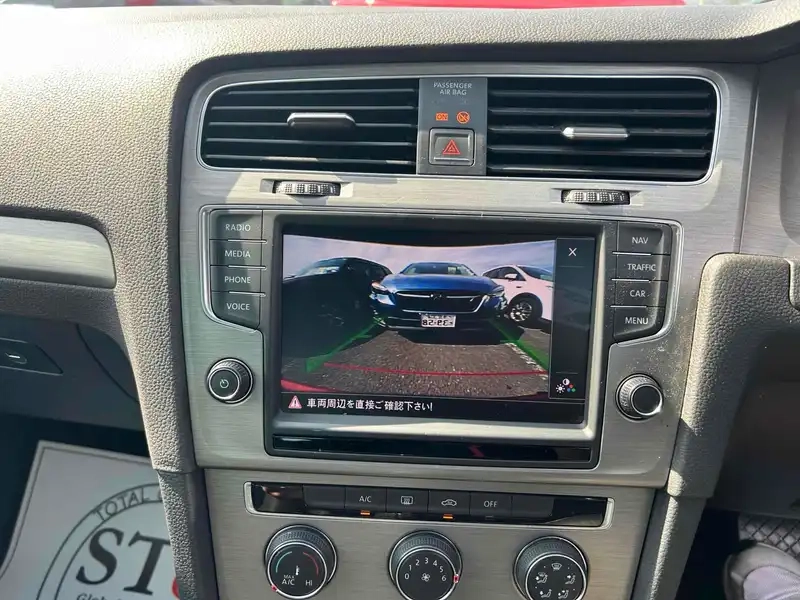 VOLKSWAGEN GOLF TSI COMFORT LINE BLUEMOTION TE Thumbnail 10