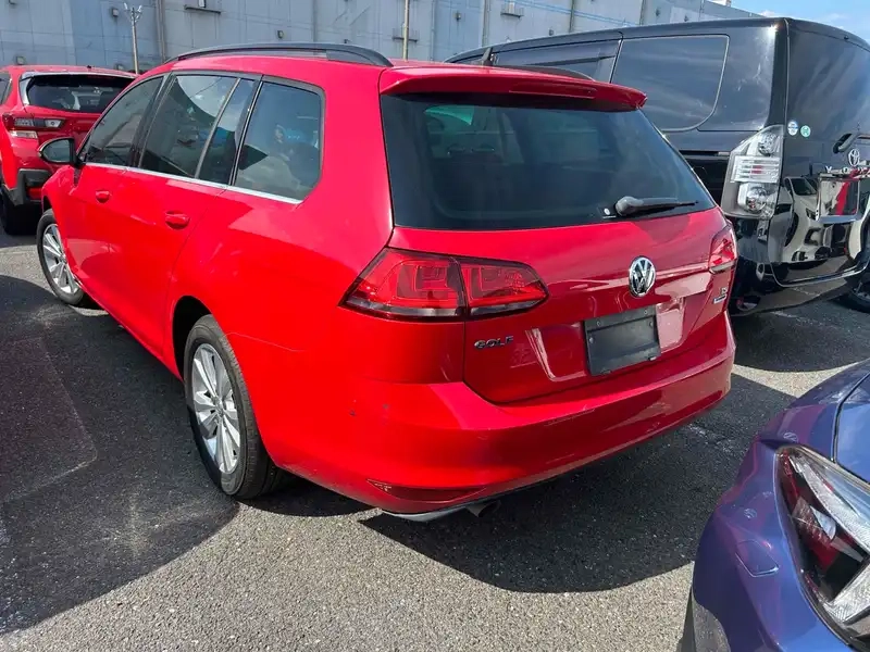VOLKSWAGEN GOLF TSI COMFORT LINE BLUEMOTION TE Thumbnail 2