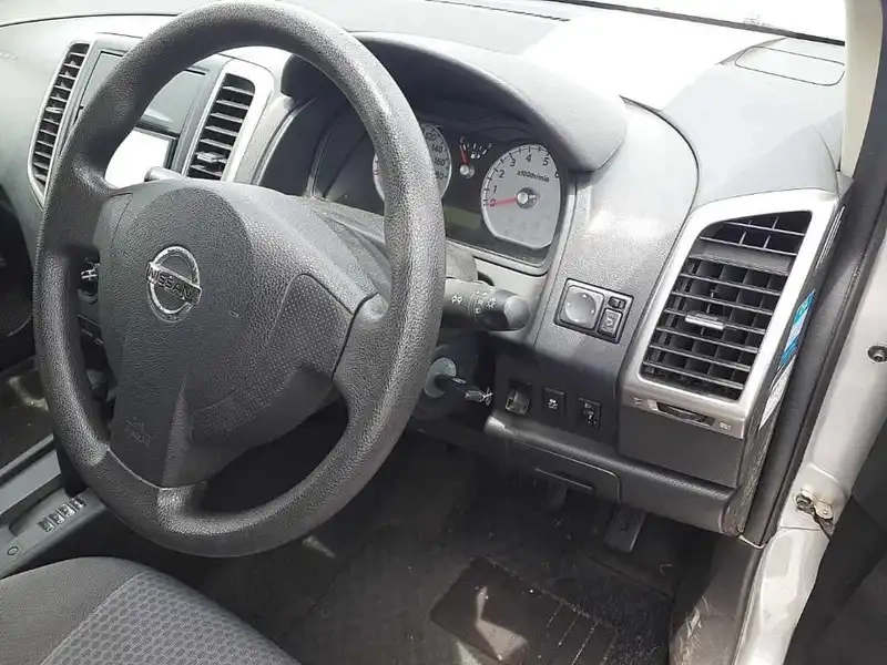 NISSAN WINGROAD 15S Thumbnail 3