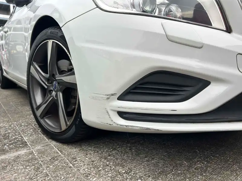 VOLVO V60 T4 R-DESIGN Thumbnail 16